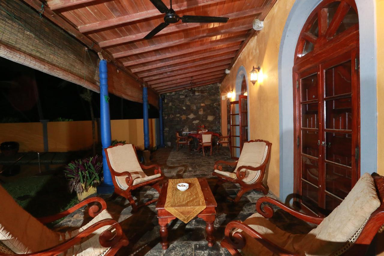 Villa Kusum Hikkaduwa Exteriör bild