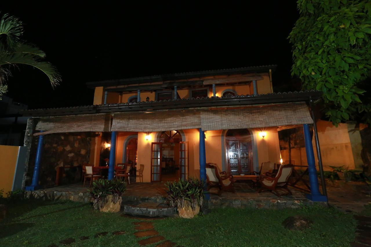 Villa Kusum Hikkaduwa Exteriör bild